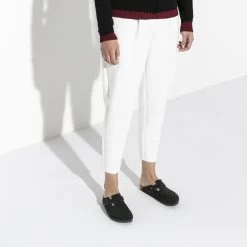 Birkenstock Boston Soft Footbed Mocha Suede- Regular/Wide -Shoe Zone Shop 660461 f closeup f bost b